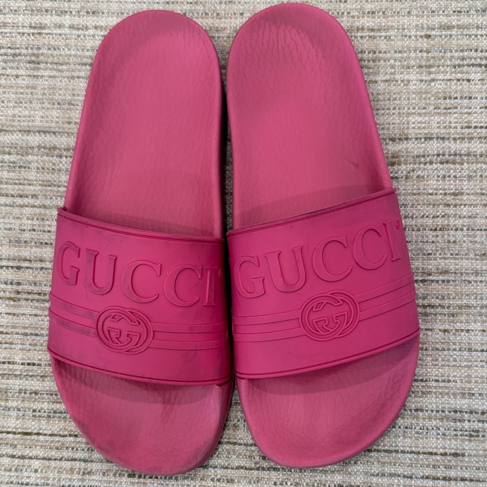 Gucci Pursuit Fuchsia Slide Sandals Women’s Size 9